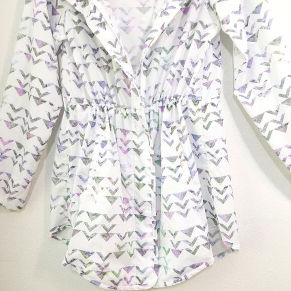 Champion colorful cinch waist hooded windbreaker - Picture 3 of 13